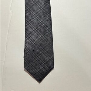 Michael Kors Black Plaid Tie. NWOT, formal, good condition.